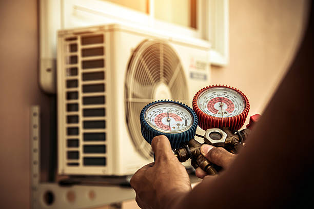 Professional Emergency Hvac technician working in Sparrows Point, MD